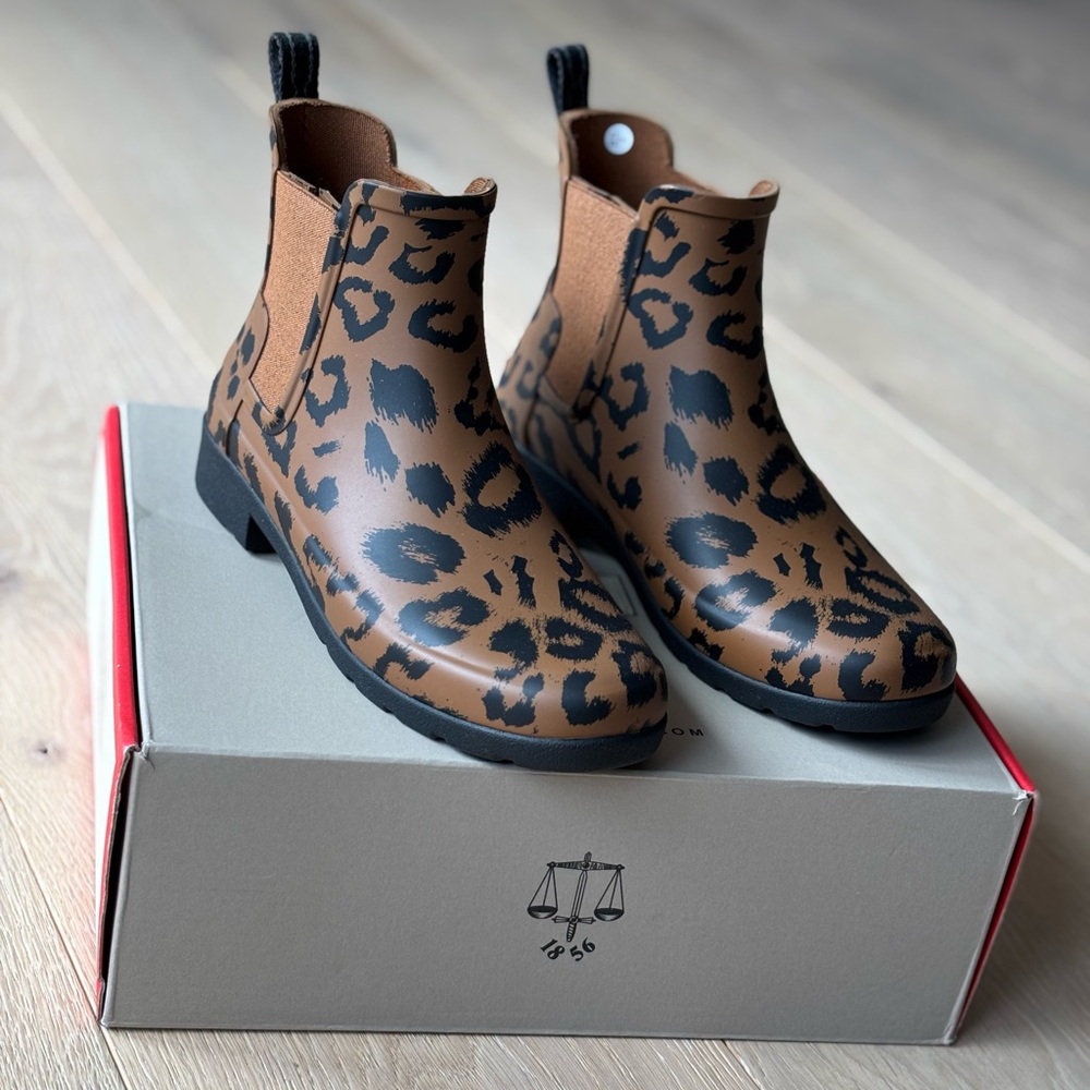 Hunter Thicket/Black Chelsea Boots